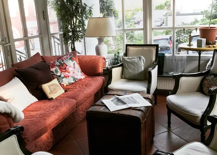 Bellevue Gastgeberei 3* 布科